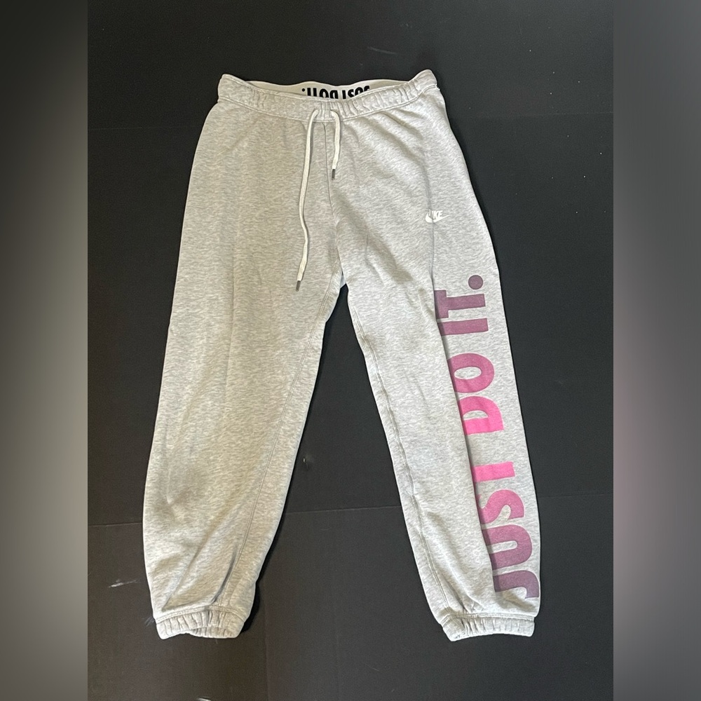 Nike womans Gray Sweatpants with Pink Accents